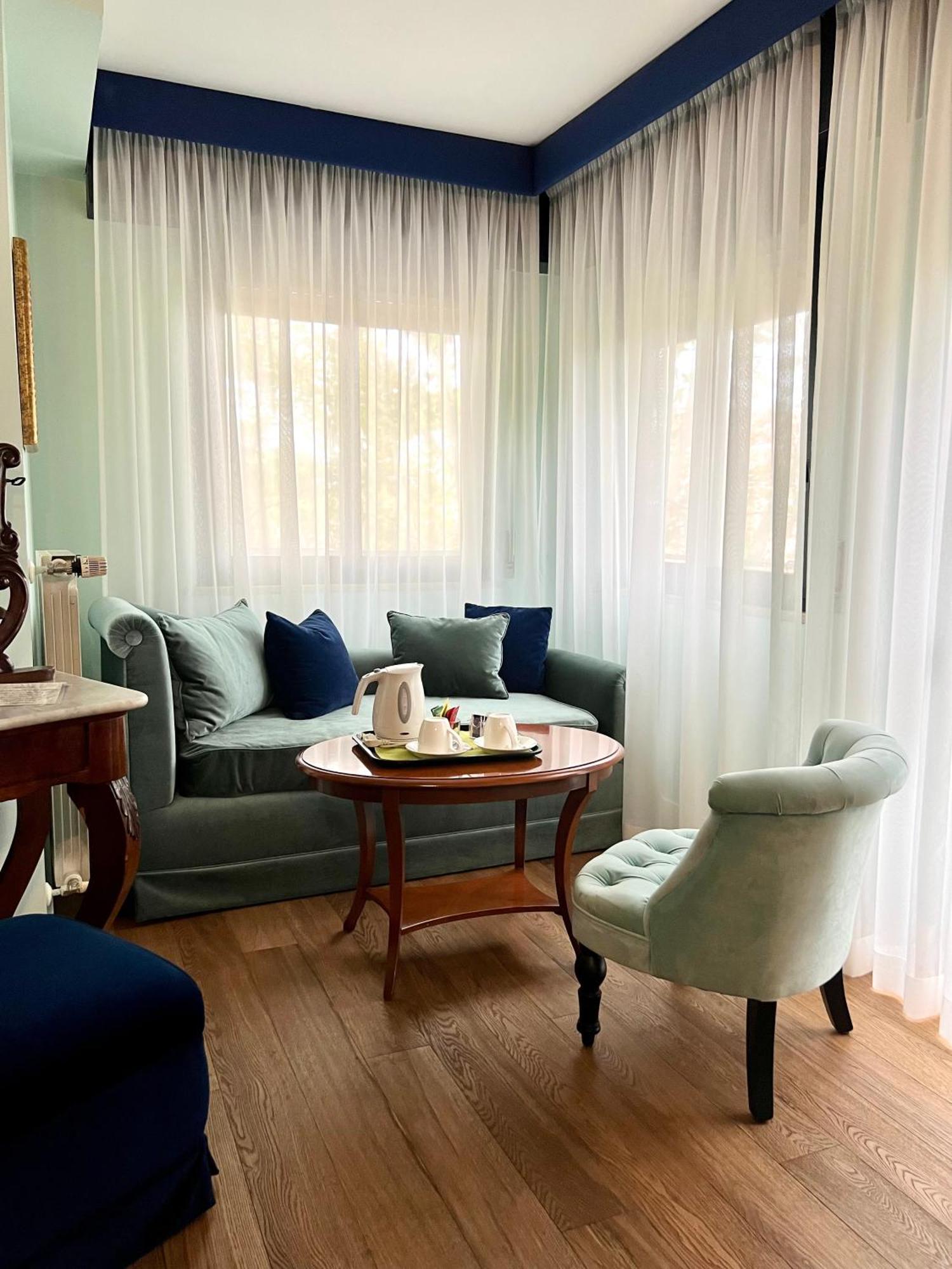 Hotel Fenix Róma Kültér fotó