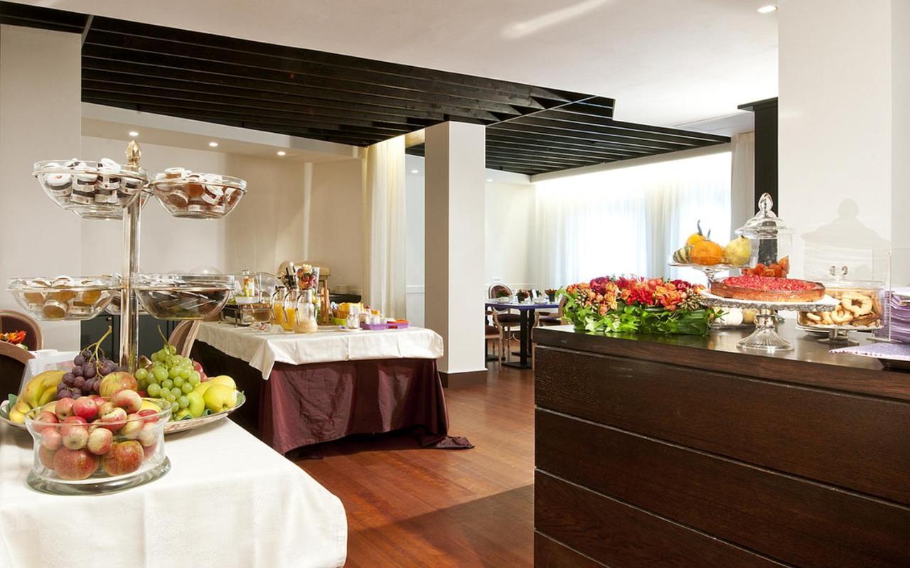 Hotel Fenix Róma Kültér fotó